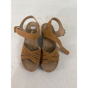 Chulis Amanda-L Tan Laser Cut Rhinestone Wedge Sandals Womens 7 Ankle Strap